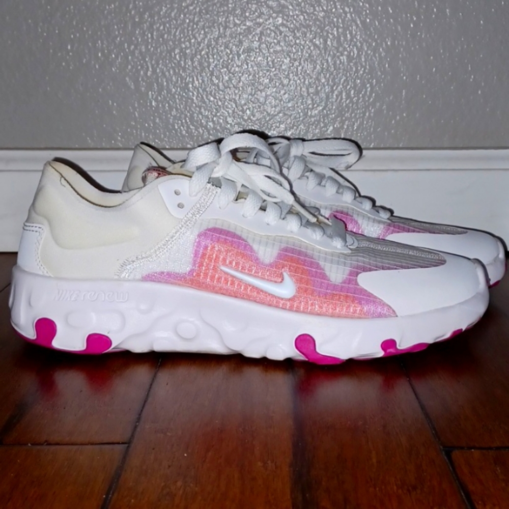 Nike Women's 'RENEW LUCENT' Running Training Gym Shoes Size 8US 39EUR